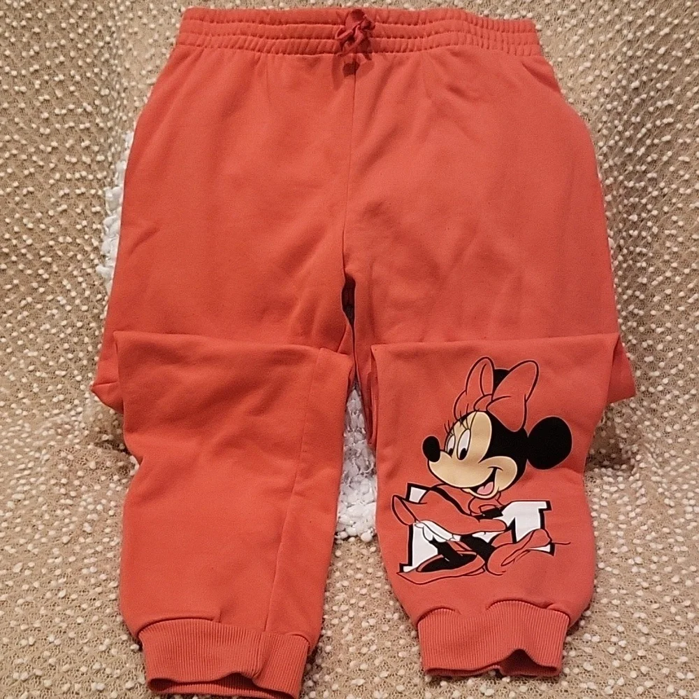 Minnie Mouse Sweatsuit - Picture 9 of 16